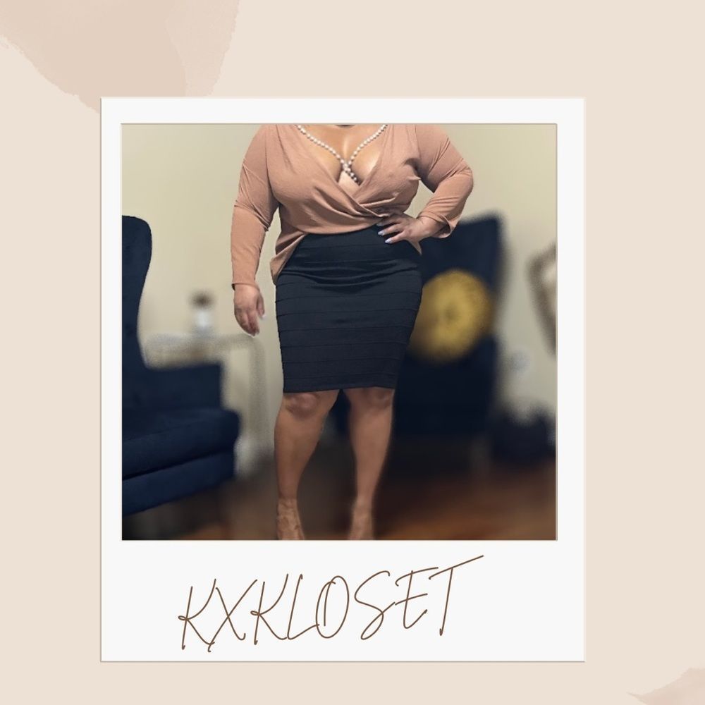 Plus Size Pearl Blouse